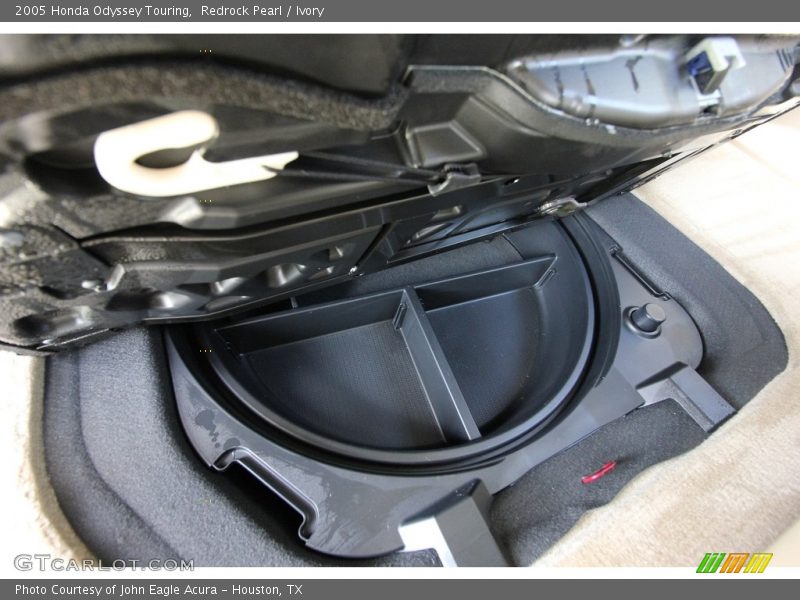 Redrock Pearl / Ivory 2005 Honda Odyssey Touring