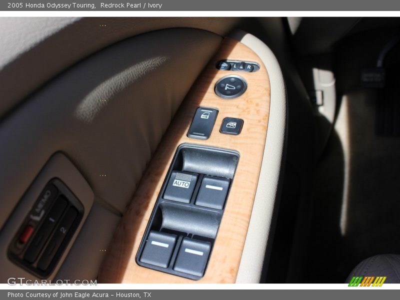 Redrock Pearl / Ivory 2005 Honda Odyssey Touring