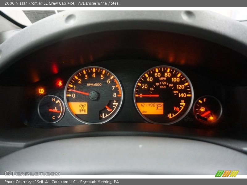 Avalanche White / Steel 2006 Nissan Frontier LE Crew Cab 4x4