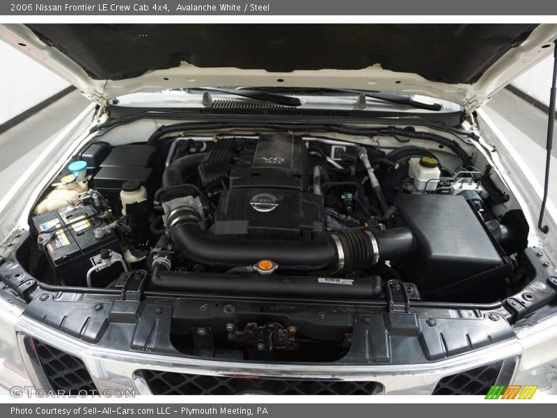 Avalanche White / Steel 2006 Nissan Frontier LE Crew Cab 4x4