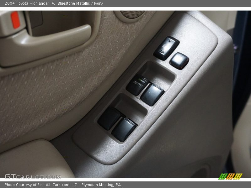 Bluestone Metallic / Ivory 2004 Toyota Highlander I4
