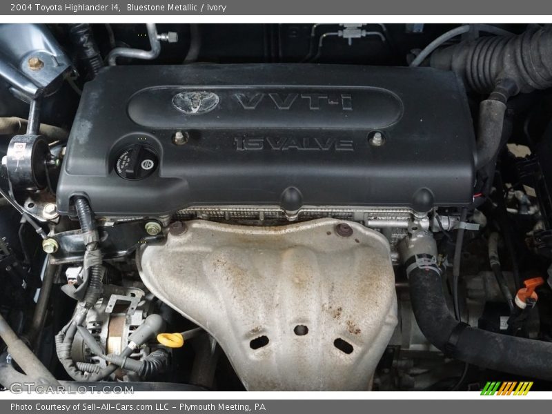 Bluestone Metallic / Ivory 2004 Toyota Highlander I4