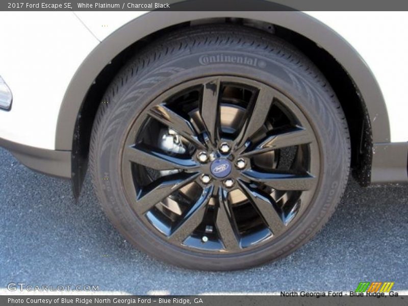 White Platinum / Charcoal Black 2017 Ford Escape SE