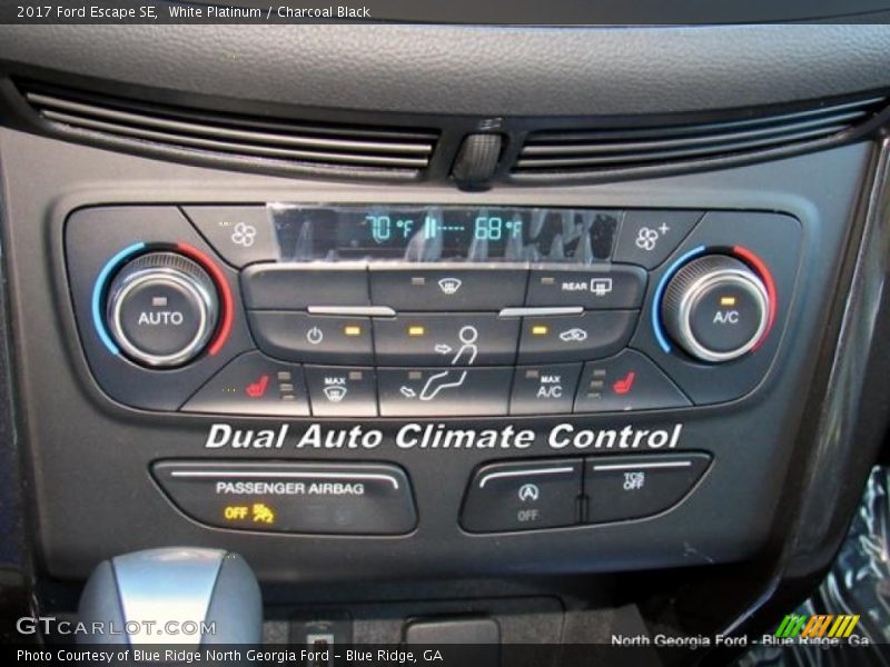 White Platinum / Charcoal Black 2017 Ford Escape SE