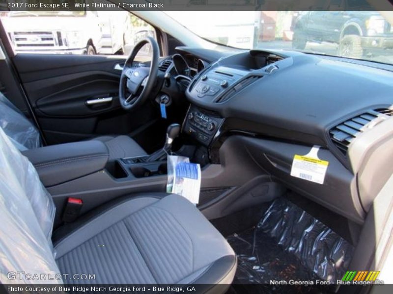 White Platinum / Charcoal Black 2017 Ford Escape SE