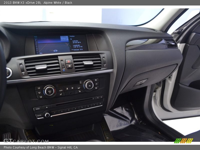 Alpine White / Black 2013 BMW X3 xDrive 28i
