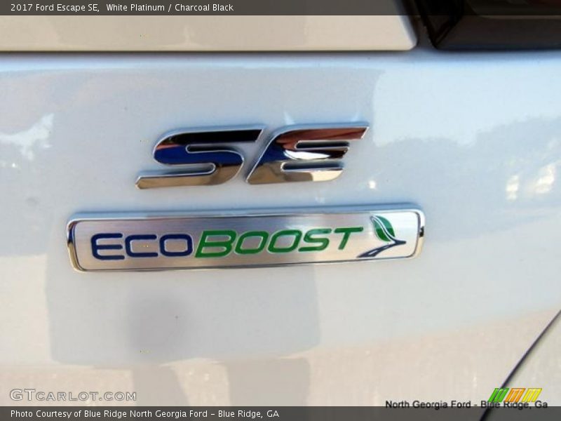 White Platinum / Charcoal Black 2017 Ford Escape SE