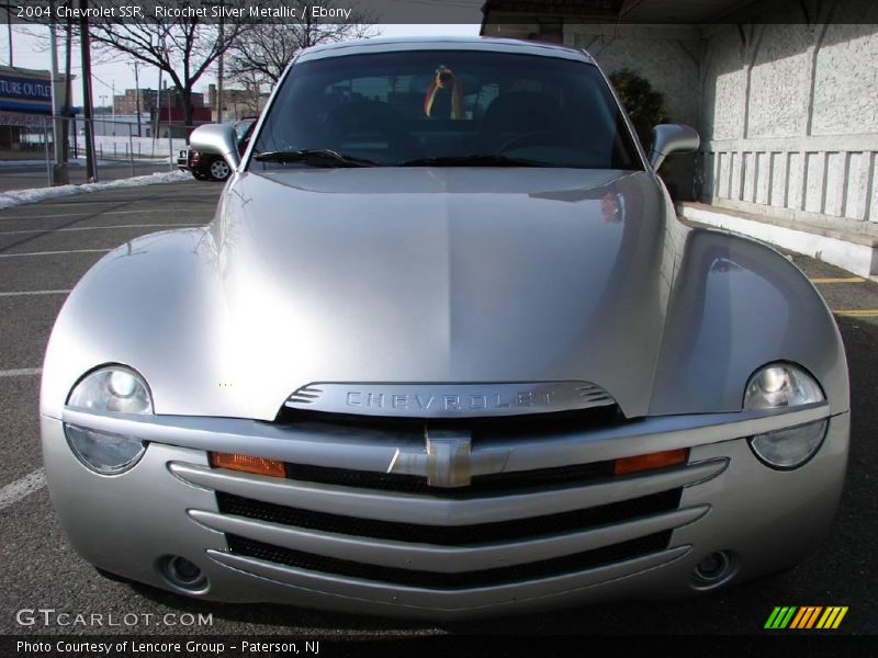 Ricochet Silver Metallic / Ebony 2004 Chevrolet SSR