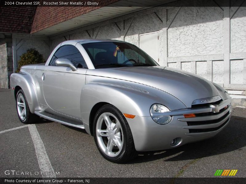 Ricochet Silver Metallic / Ebony 2004 Chevrolet SSR