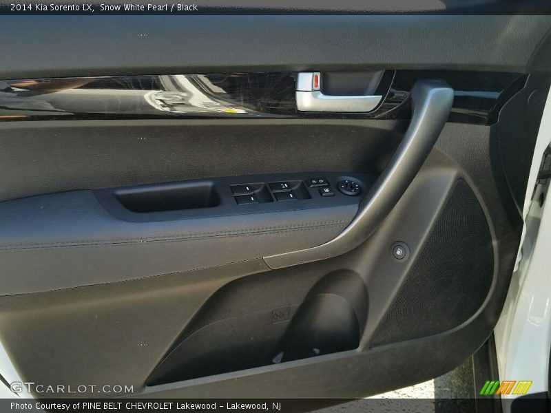 Snow White Pearl / Black 2014 Kia Sorento LX