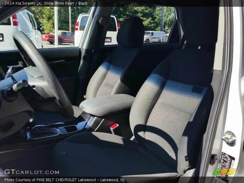 Snow White Pearl / Black 2014 Kia Sorento LX