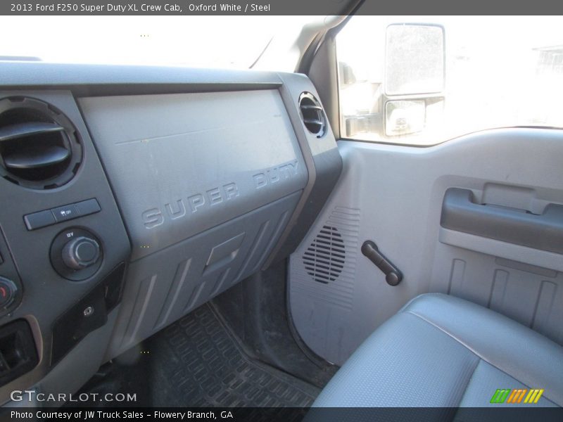 Oxford White / Steel 2013 Ford F250 Super Duty XL Crew Cab
