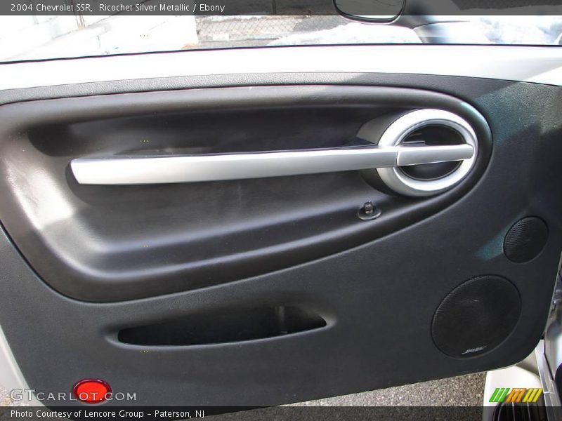 Ricochet Silver Metallic / Ebony 2004 Chevrolet SSR