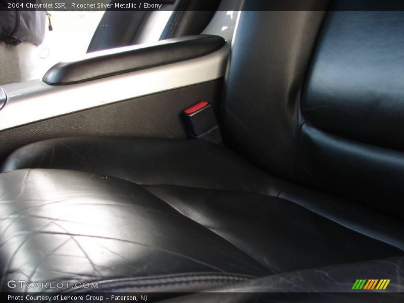 Ricochet Silver Metallic / Ebony 2004 Chevrolet SSR