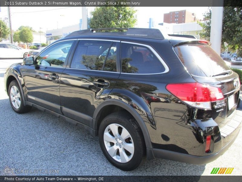 Crystal Black Silica / Warm Ivory 2011 Subaru Outback 2.5i Premium Wagon
