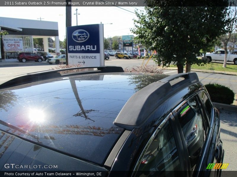 Crystal Black Silica / Warm Ivory 2011 Subaru Outback 2.5i Premium Wagon