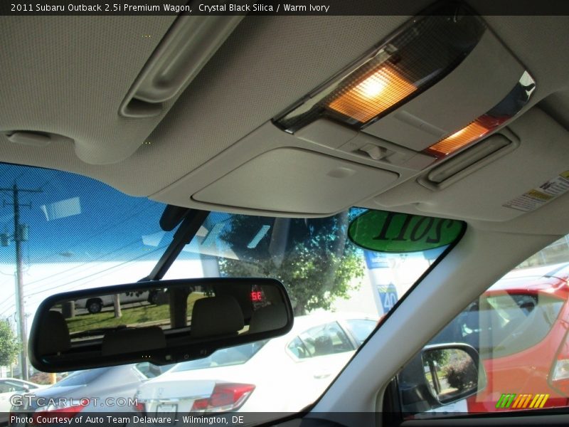 Crystal Black Silica / Warm Ivory 2011 Subaru Outback 2.5i Premium Wagon