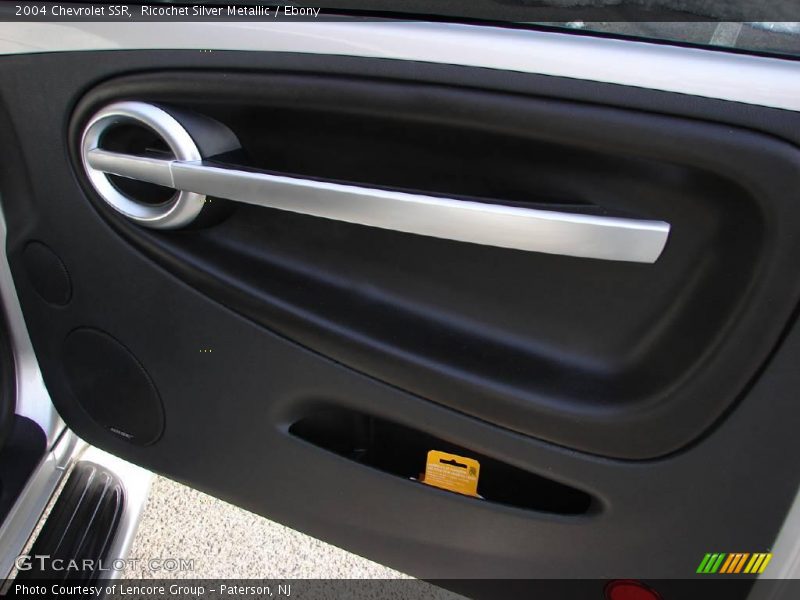 Ricochet Silver Metallic / Ebony 2004 Chevrolet SSR