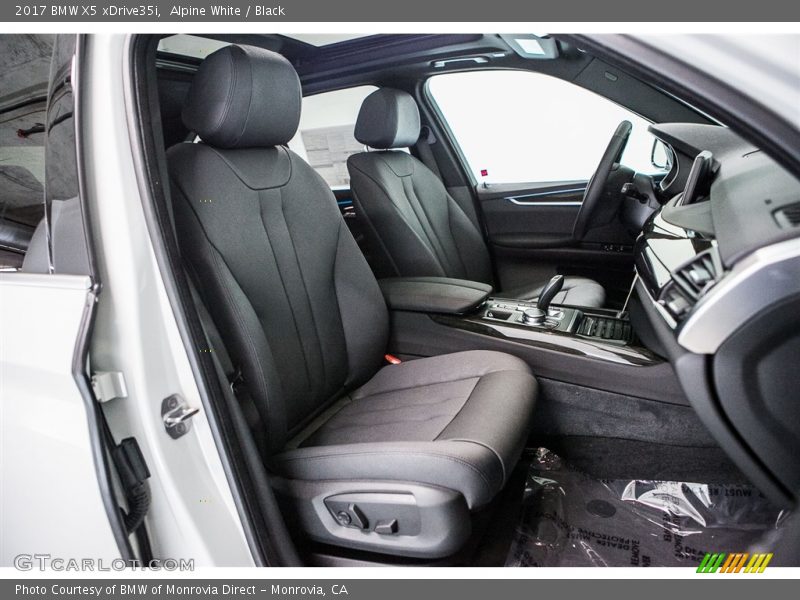 Alpine White / Black 2017 BMW X5 xDrive35i