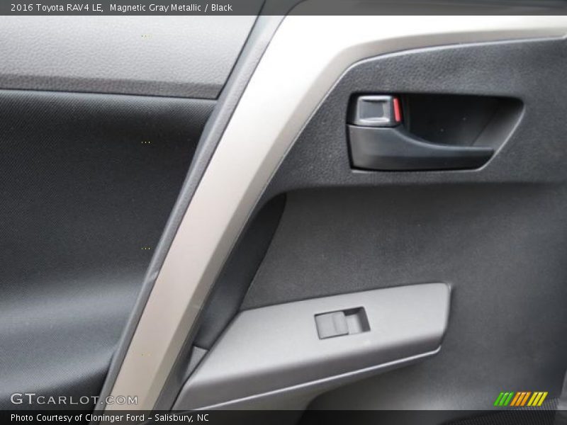 Magnetic Gray Metallic / Black 2016 Toyota RAV4 LE