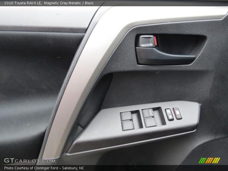 Magnetic Gray Metallic / Black 2016 Toyota RAV4 LE
