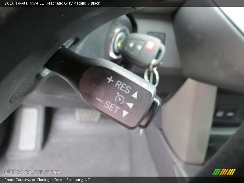 Magnetic Gray Metallic / Black 2016 Toyota RAV4 LE