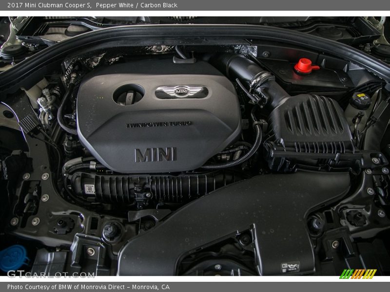 Pepper White / Carbon Black 2017 Mini Clubman Cooper S