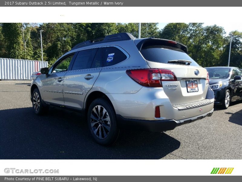 Tungsten Metallic / Warm Ivory 2017 Subaru Outback 2.5i Limited