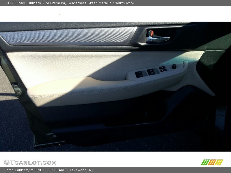 Wilderness Green Metallic / Warm Ivory 2017 Subaru Outback 2.5i Premium