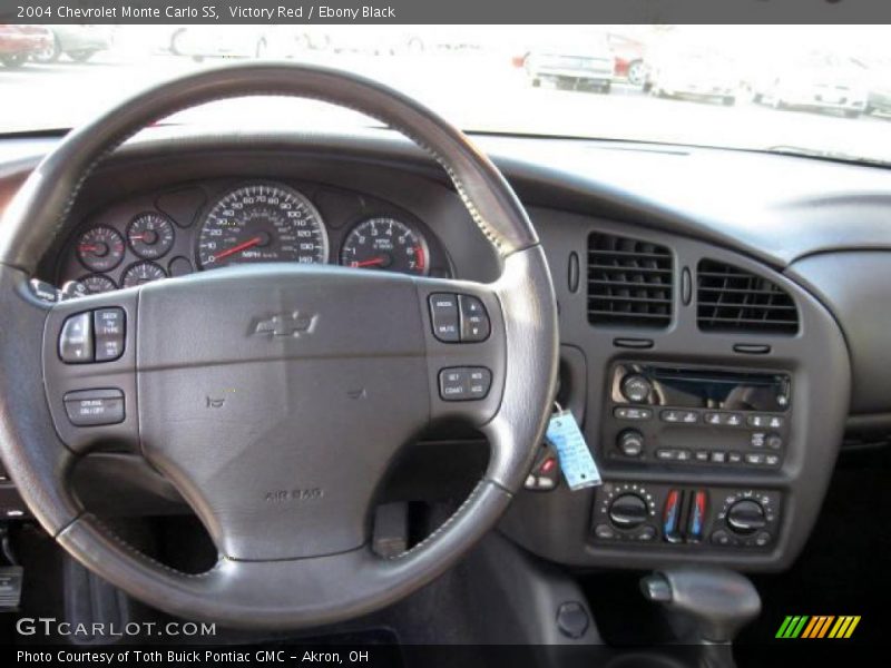 Victory Red / Ebony Black 2004 Chevrolet Monte Carlo SS
