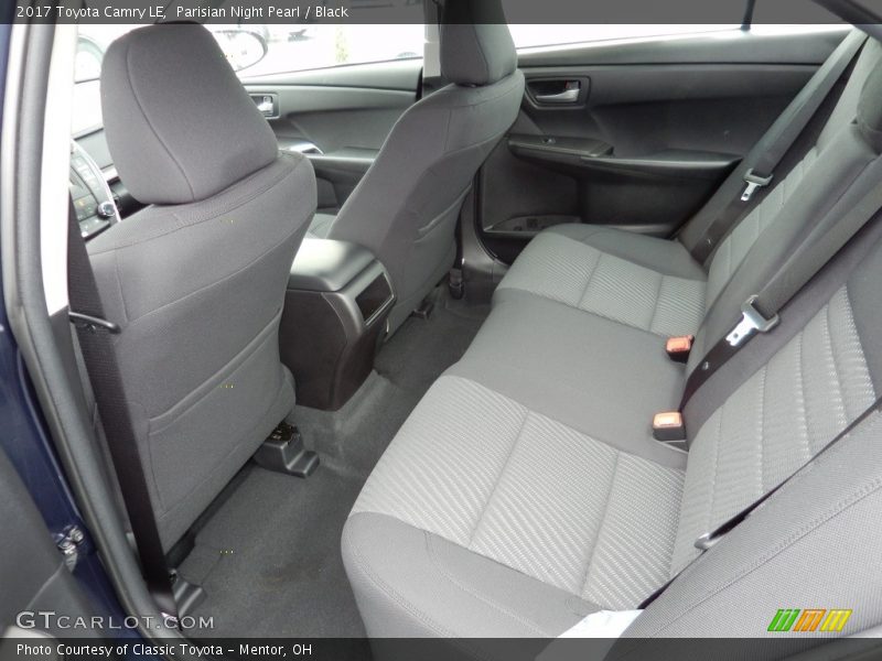Parisian Night Pearl / Black 2017 Toyota Camry LE