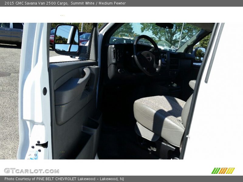 Summit White / Medium Pewter 2015 GMC Savana Van 2500 Cargo