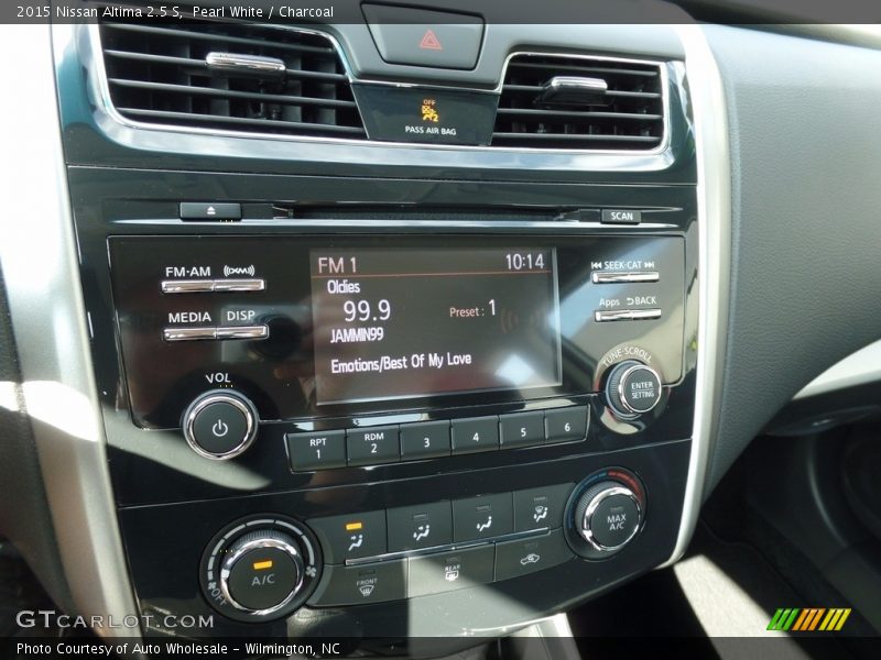 Pearl White / Charcoal 2015 Nissan Altima 2.5 S