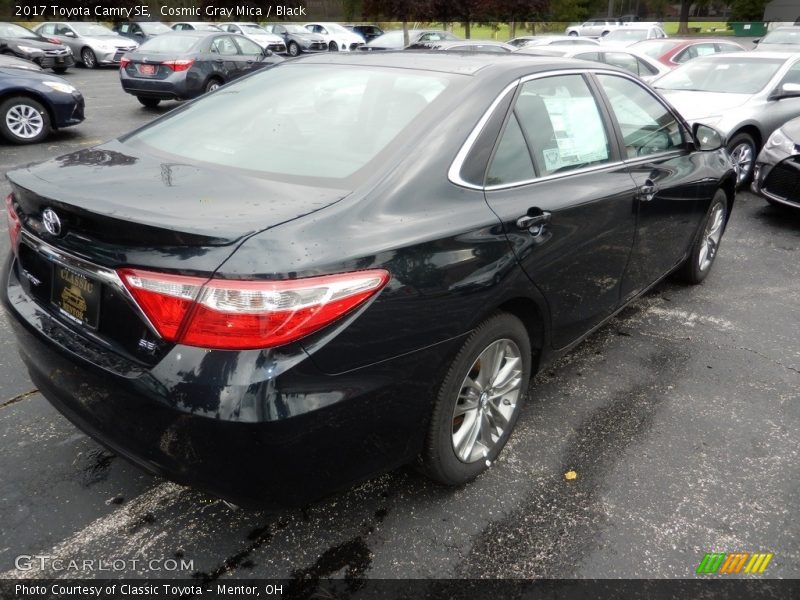 Cosmic Gray Mica / Black 2017 Toyota Camry SE