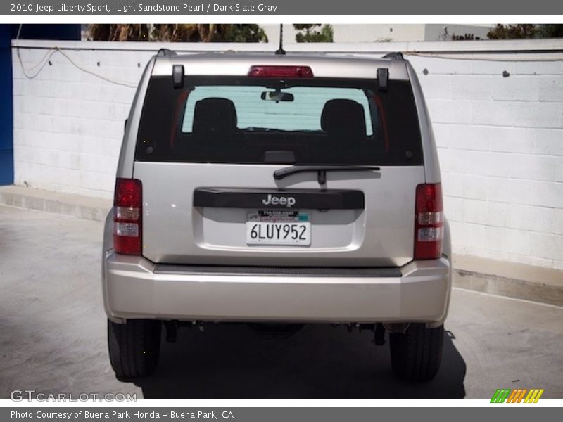 Light Sandstone Pearl / Dark Slate Gray 2010 Jeep Liberty Sport