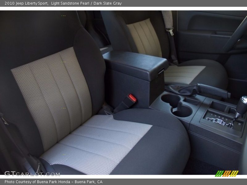 Light Sandstone Pearl / Dark Slate Gray 2010 Jeep Liberty Sport