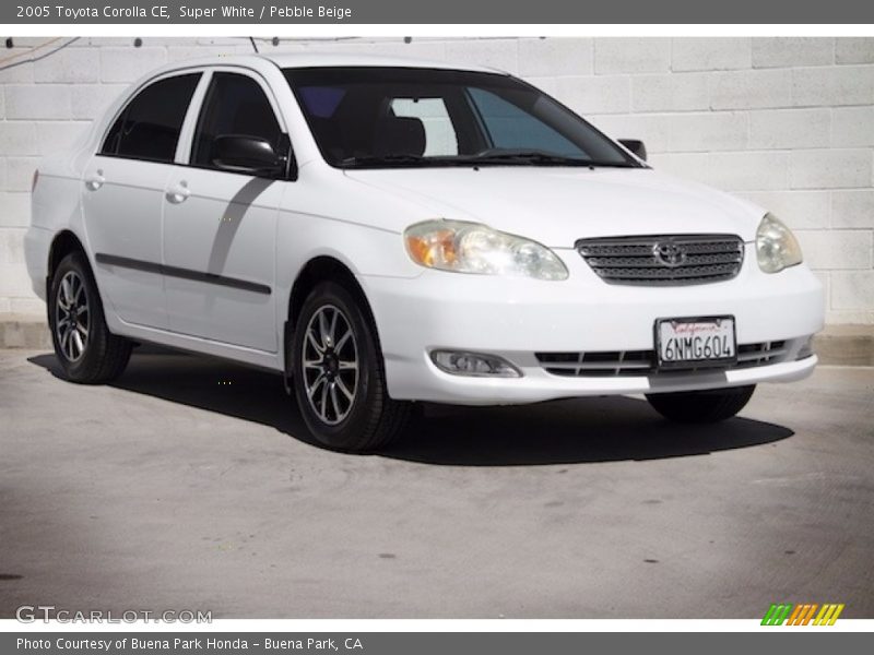 Super White / Pebble Beige 2005 Toyota Corolla CE