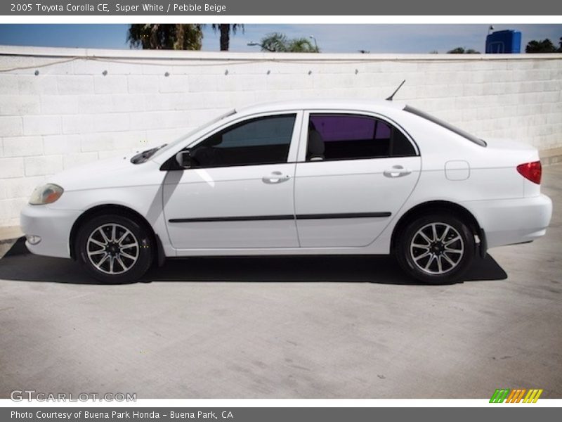 Super White / Pebble Beige 2005 Toyota Corolla CE
