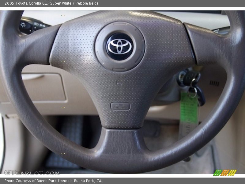 Super White / Pebble Beige 2005 Toyota Corolla CE