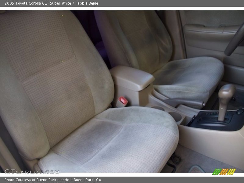 Super White / Pebble Beige 2005 Toyota Corolla CE