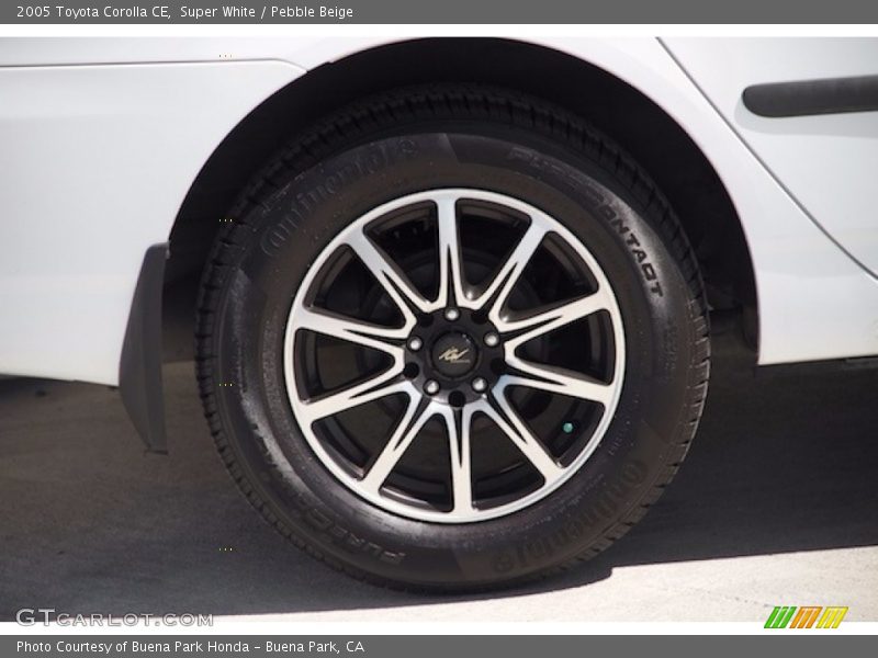 Super White / Pebble Beige 2005 Toyota Corolla CE