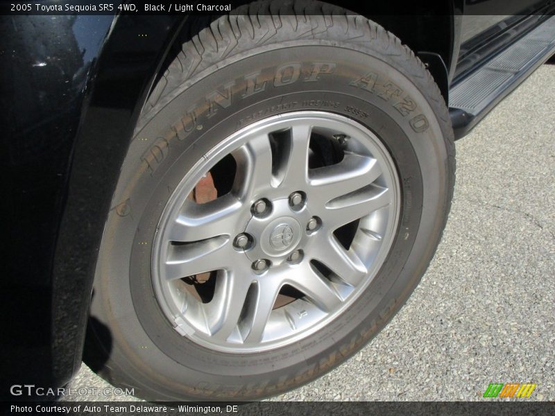 Black / Light Charcoal 2005 Toyota Sequoia SR5 4WD