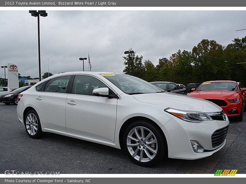 Blizzard White Pearl / Light Gray 2013 Toyota Avalon Limited