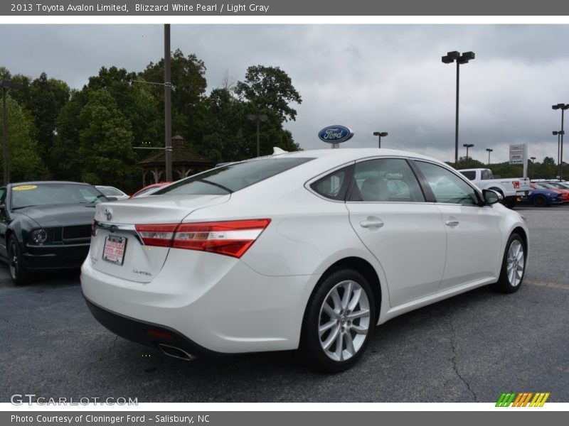 Blizzard White Pearl / Light Gray 2013 Toyota Avalon Limited