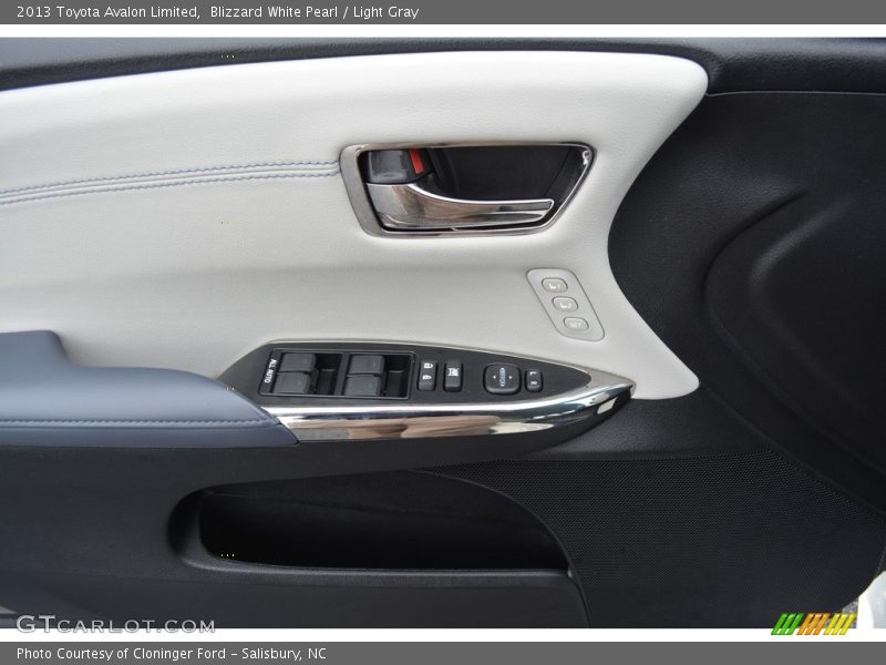 Blizzard White Pearl / Light Gray 2013 Toyota Avalon Limited