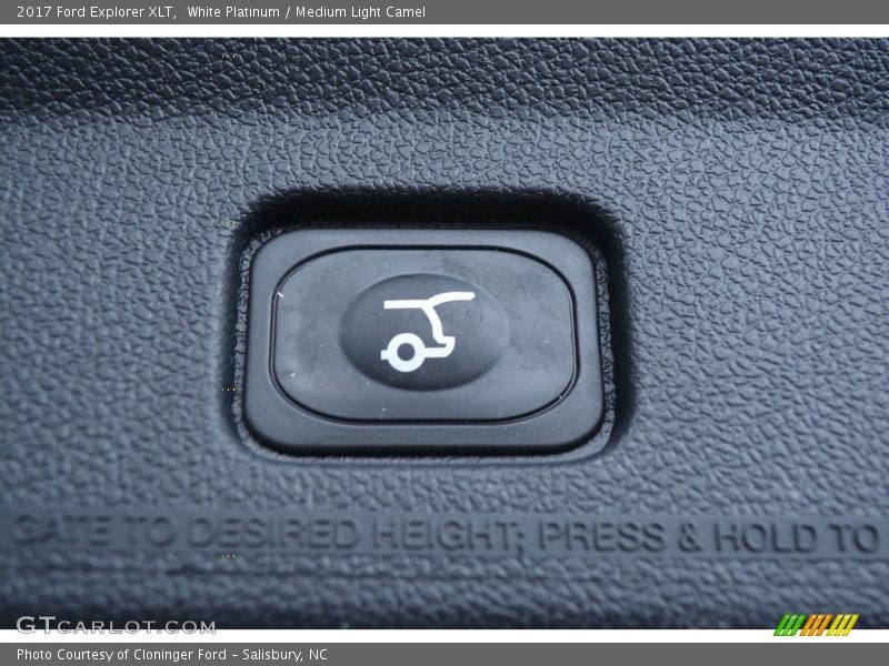 White Platinum / Medium Light Camel 2017 Ford Explorer XLT