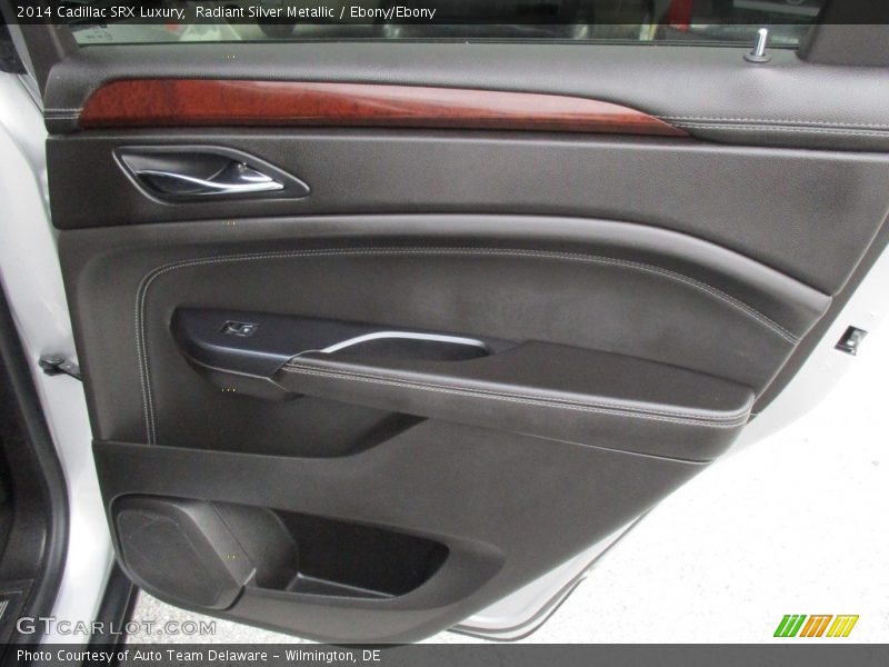 Radiant Silver Metallic / Ebony/Ebony 2014 Cadillac SRX Luxury