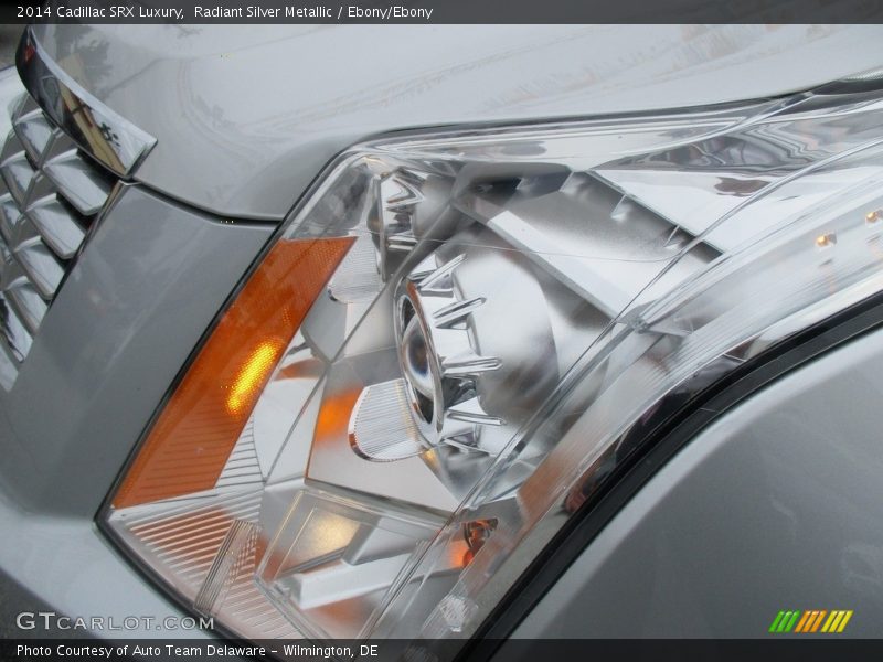 Radiant Silver Metallic / Ebony/Ebony 2014 Cadillac SRX Luxury