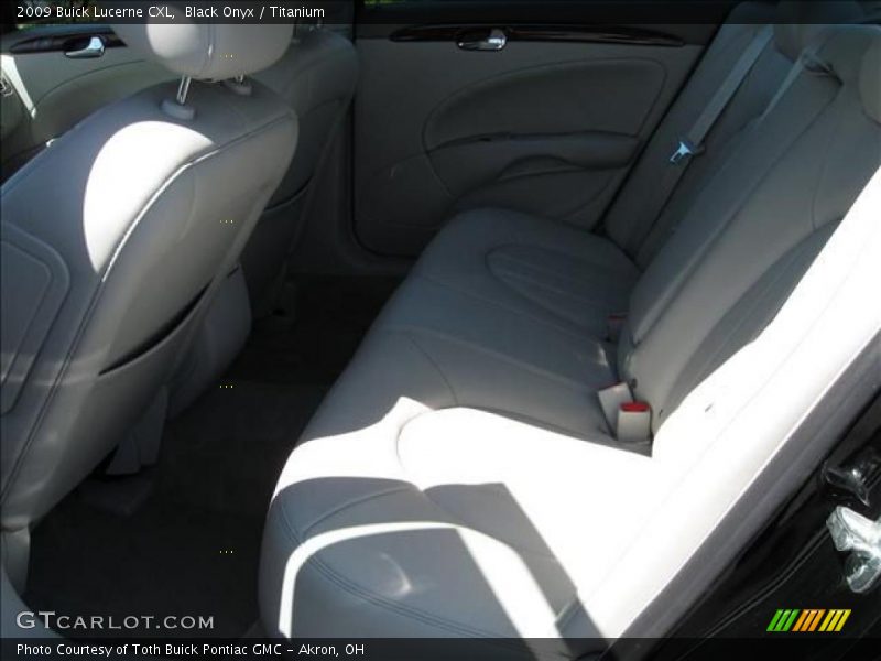 Black Onyx / Titanium 2009 Buick Lucerne CXL