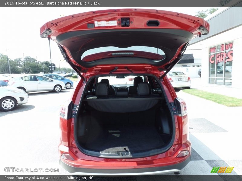 Barcelona Red Metallic / Black 2016 Toyota RAV4 SE